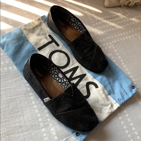 Toms - Picture 4 of 4